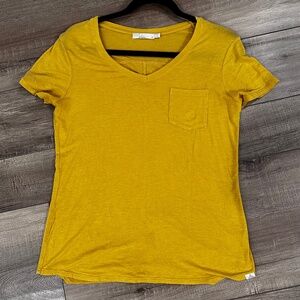 Prana Shirt: Foundation Short Sleeve V-neck, Small, Birch Heather
